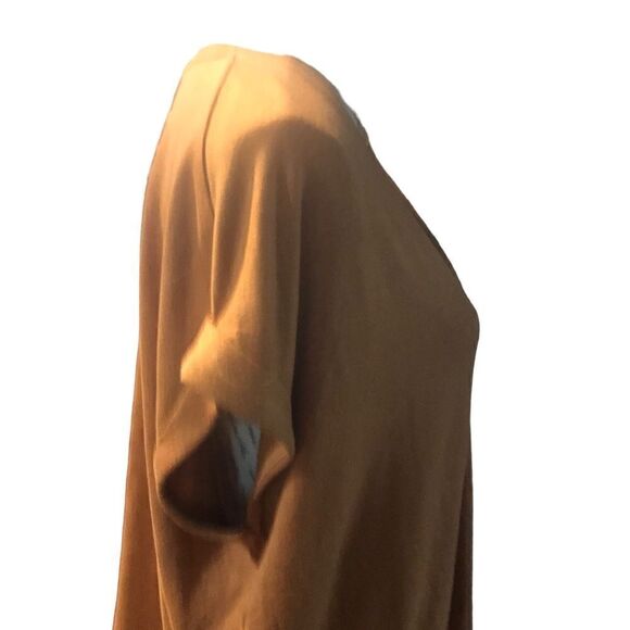 Mod Ref Large Rust Color Road Curve V Neck Blouse - Picture 12 of 13